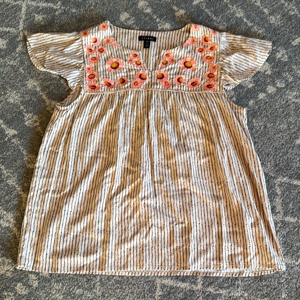 Tribal Brand Embroidered Flutter Sleeve Boho Peasant Top Blouse SZ Medium